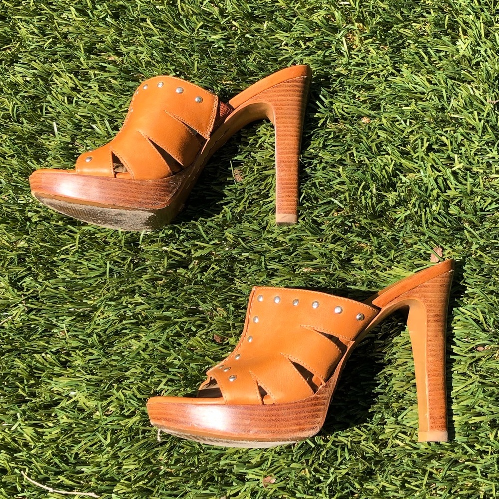Michael Kors in cognac with studs and stacked heels - Picture 6 of 14
